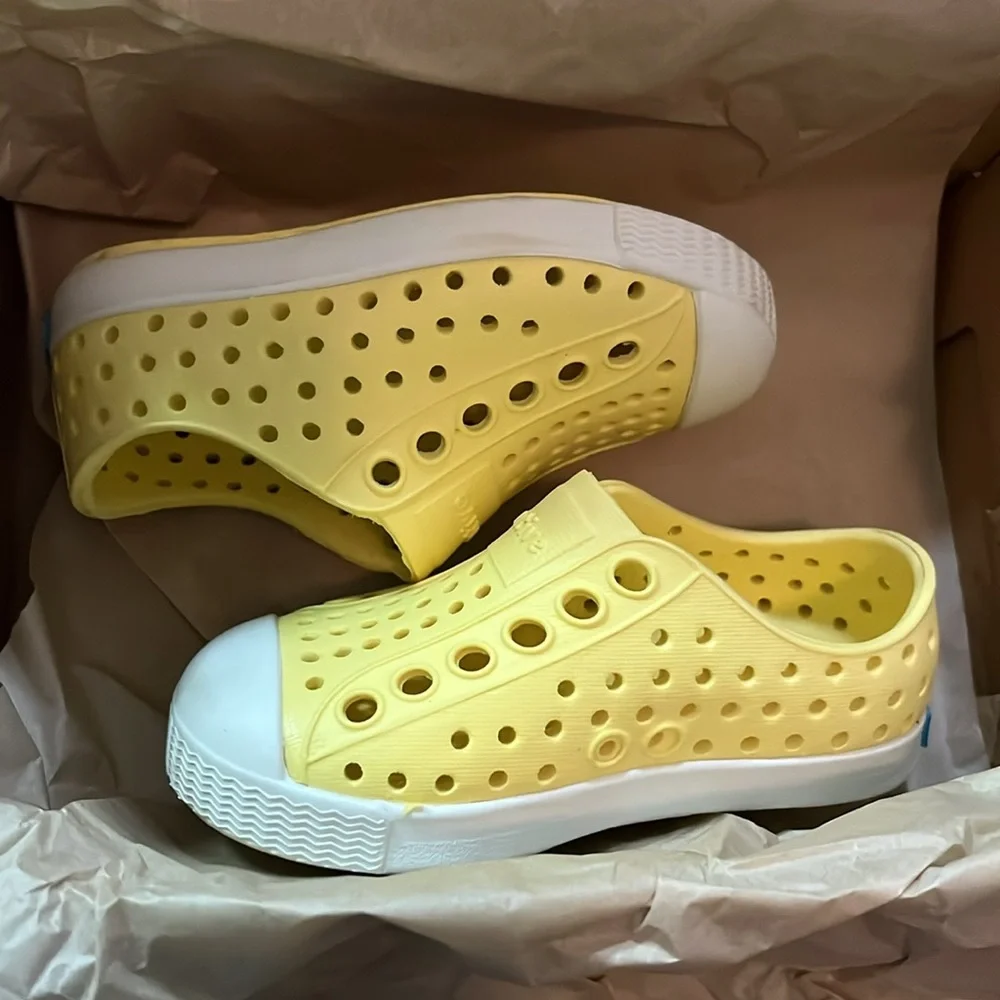 Native Shoes Yellow Unisex-Child Jefferson Sneaker Shock absorbent, Odor Resist